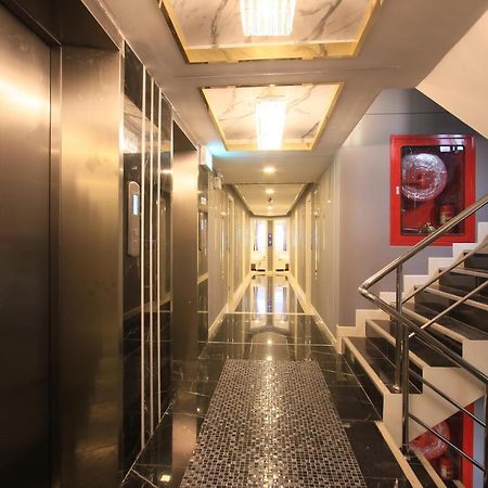 Pratunam Atrium Hotel Bangkok Exterior photo