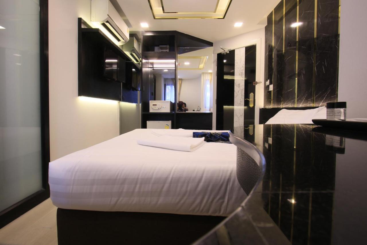 Pratunam Atrium Hotel Bangkok Exterior photo