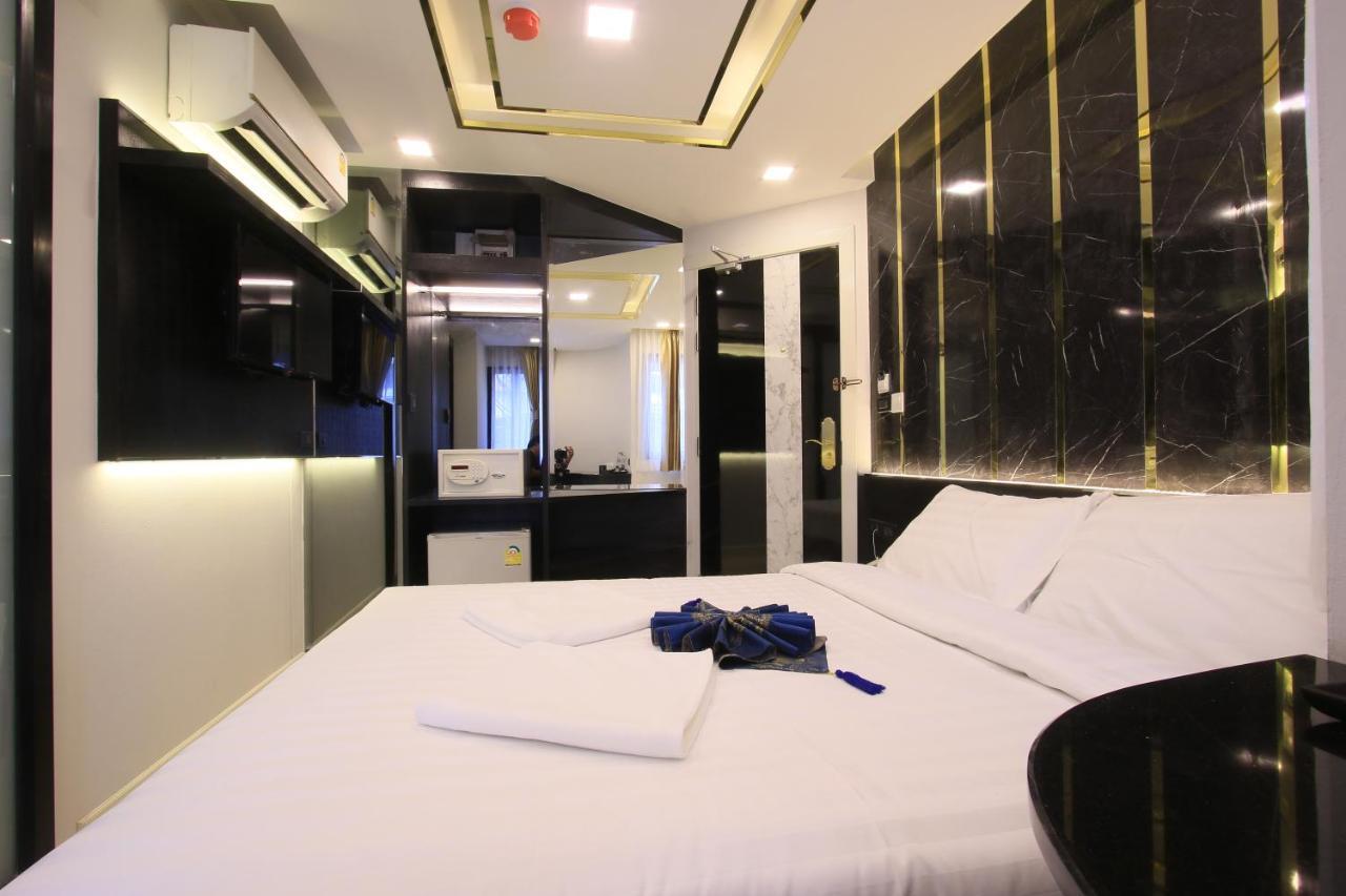 Pratunam Atrium Hotel Bangkok Exterior photo