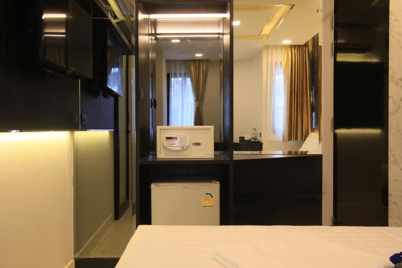 Pratunam Atrium Hotel Bangkok Exterior photo