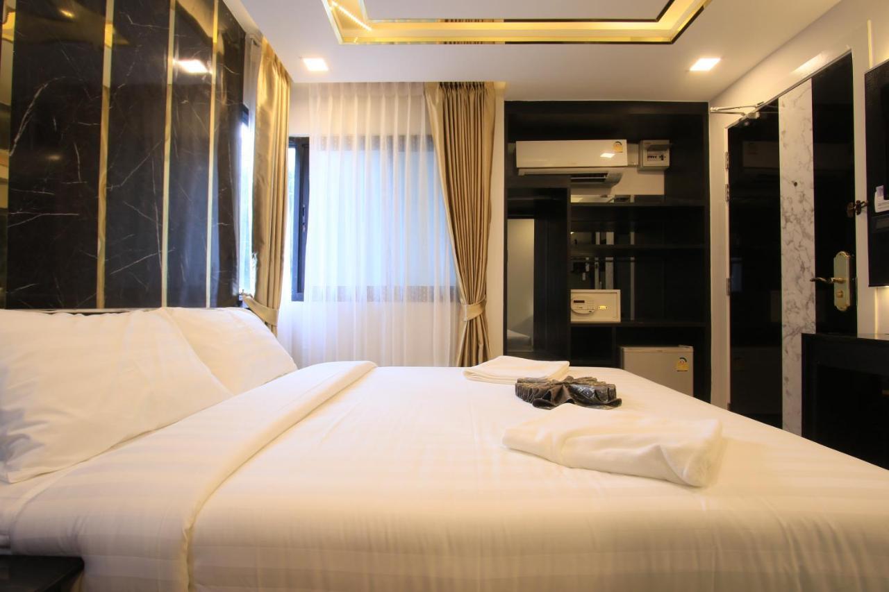 Pratunam Atrium Hotel Bangkok Exterior photo