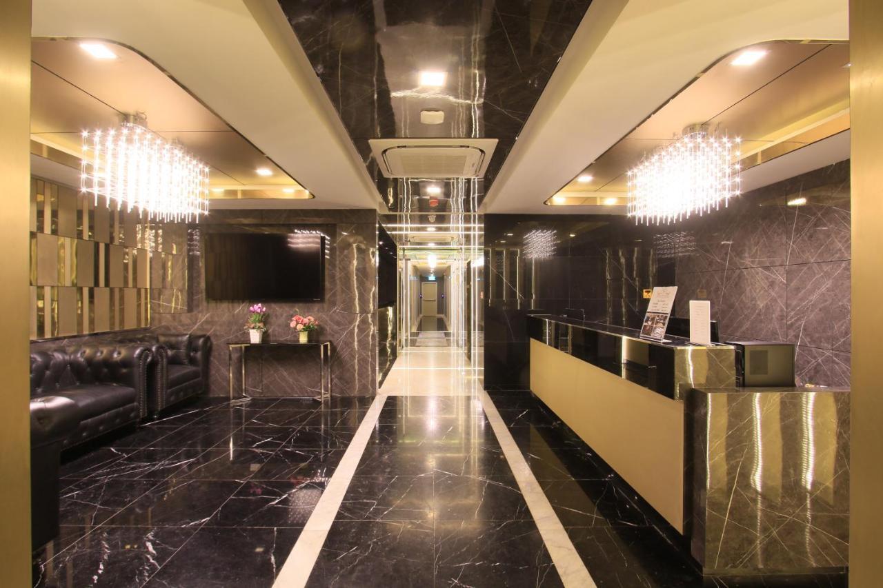 Pratunam Atrium Hotel Bangkok Exterior photo