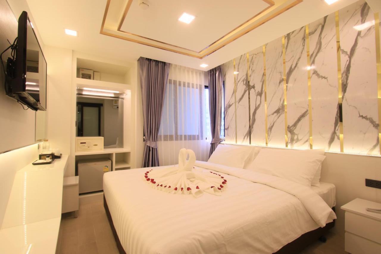 Pratunam Atrium Hotel Bangkok Exterior photo